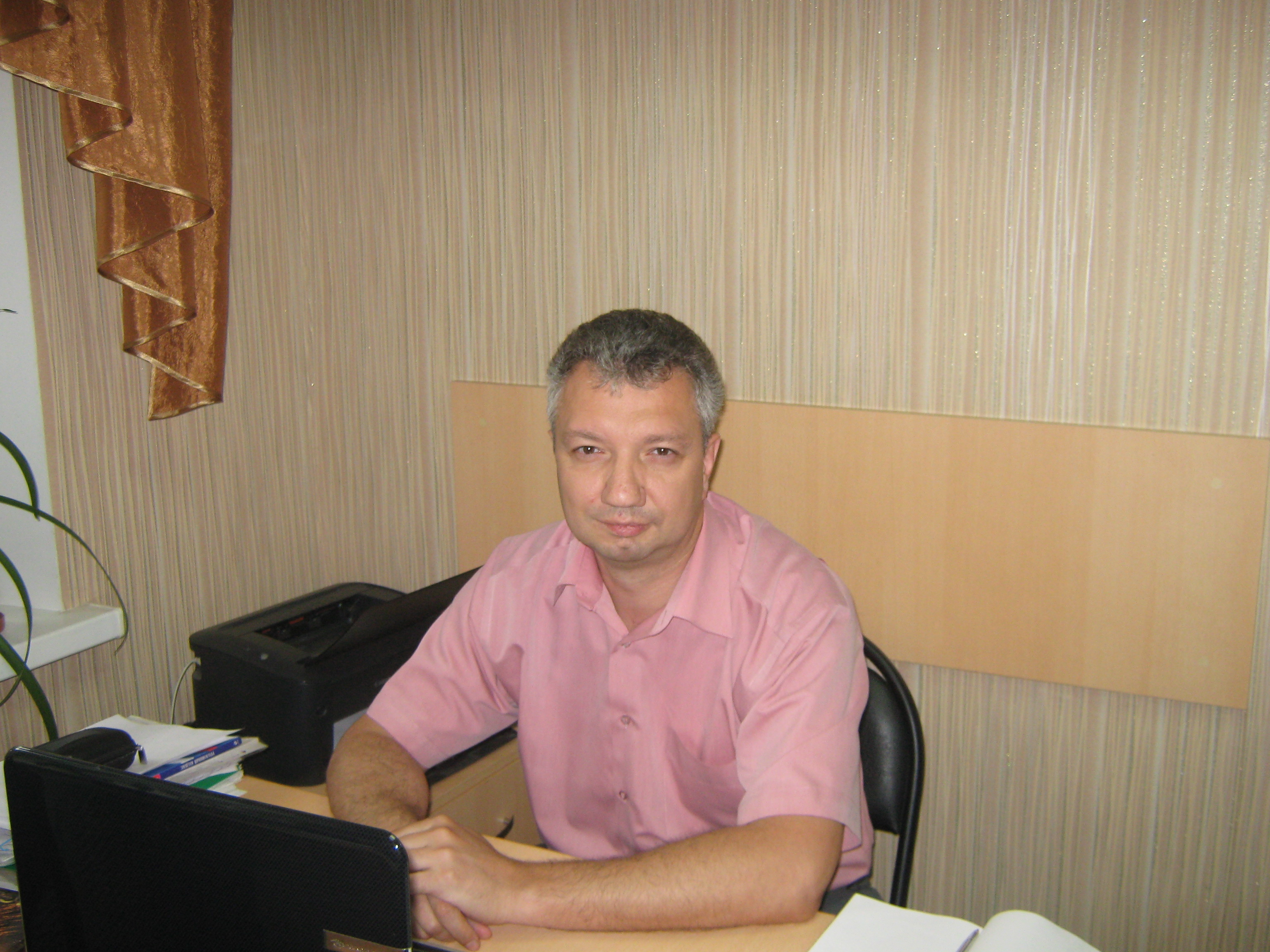 Лиликов адвокат, Энгельс