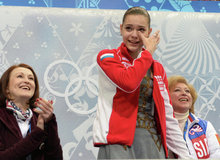 Аделина Сотникова выиграла "золото", Юлия Липницкая - пятая